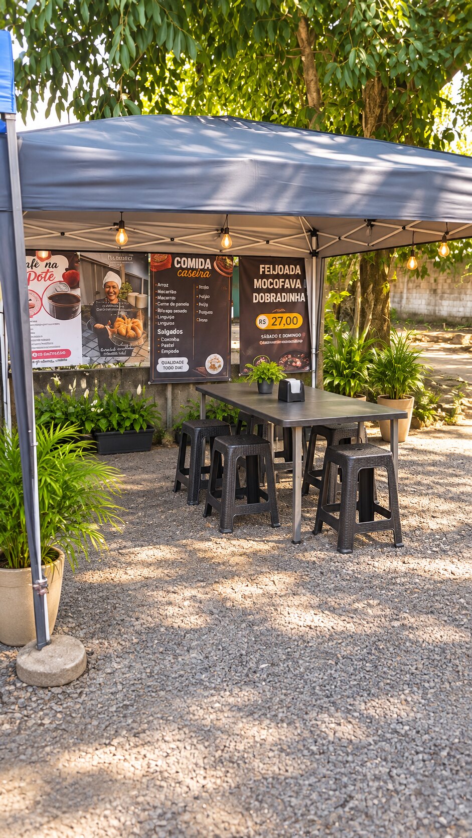 Estrutura da tenda Tânia Brito aos finais de semana